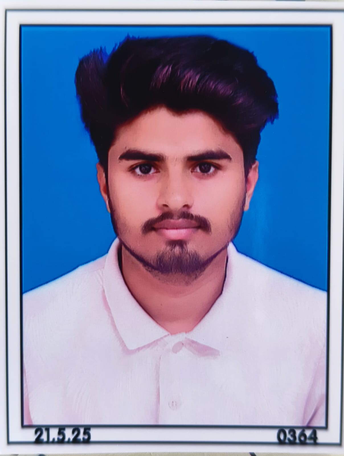 Maurya Swet Pauhari